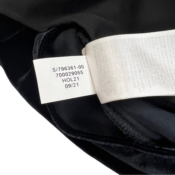 Banana Republic Velvet Twist-Front Deep-V Mini Black Dress 4 Tall NWOT - Picture 16 of 16